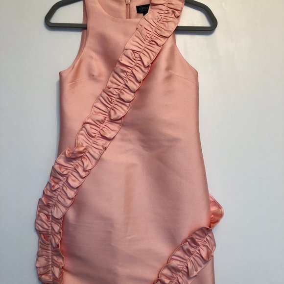 Topshop Dresses & Skirts - EUC Topshop Top Shop Pink Ruffle Dress sz 0